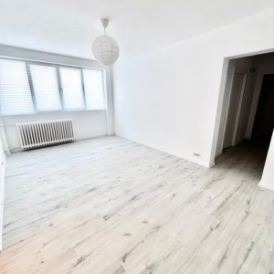 Apartament 3 camere Titan