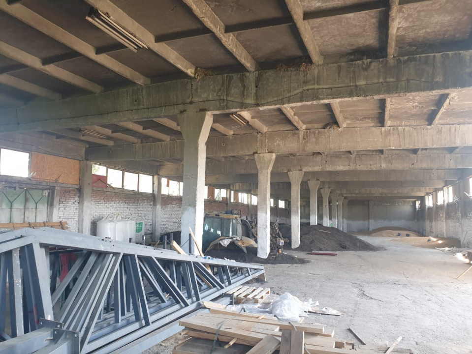 Buzau - Vernesti / Spatiu Industrial + Hale / Toate Utilitatile
