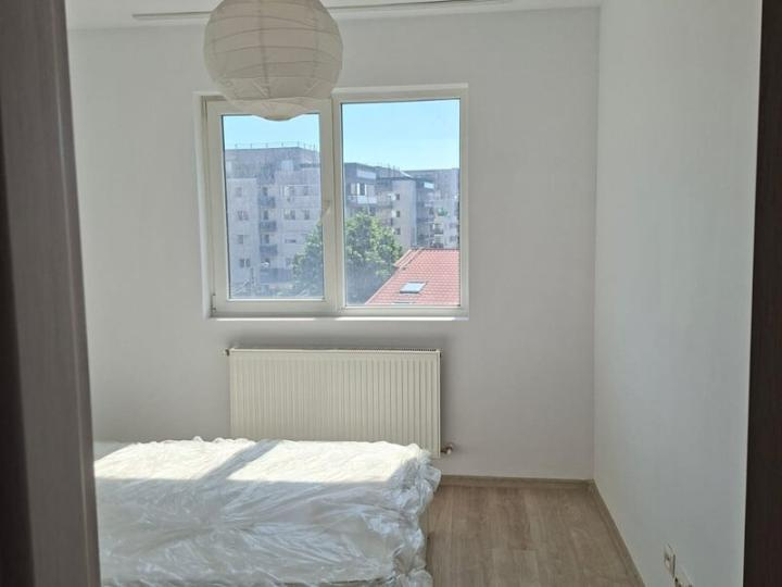 3 Camere Titan - 15 min metrou 1 Decembrie Etaj 3 Centrala Termica