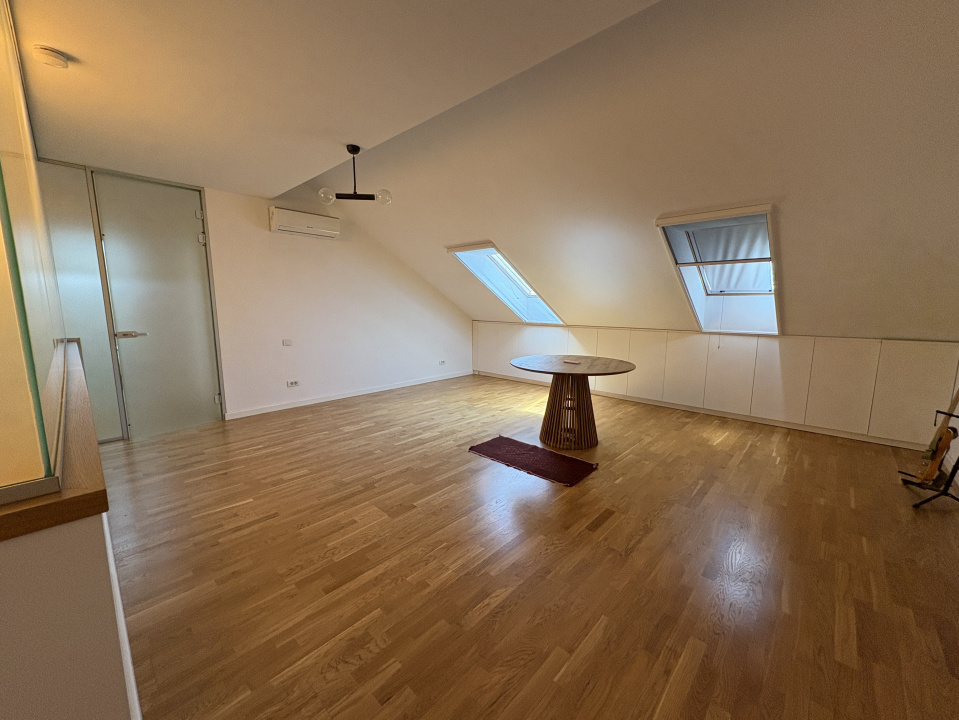 Vila 5 Camere + Birou Matei Millo Pipera Curte Privata 2 Parcari