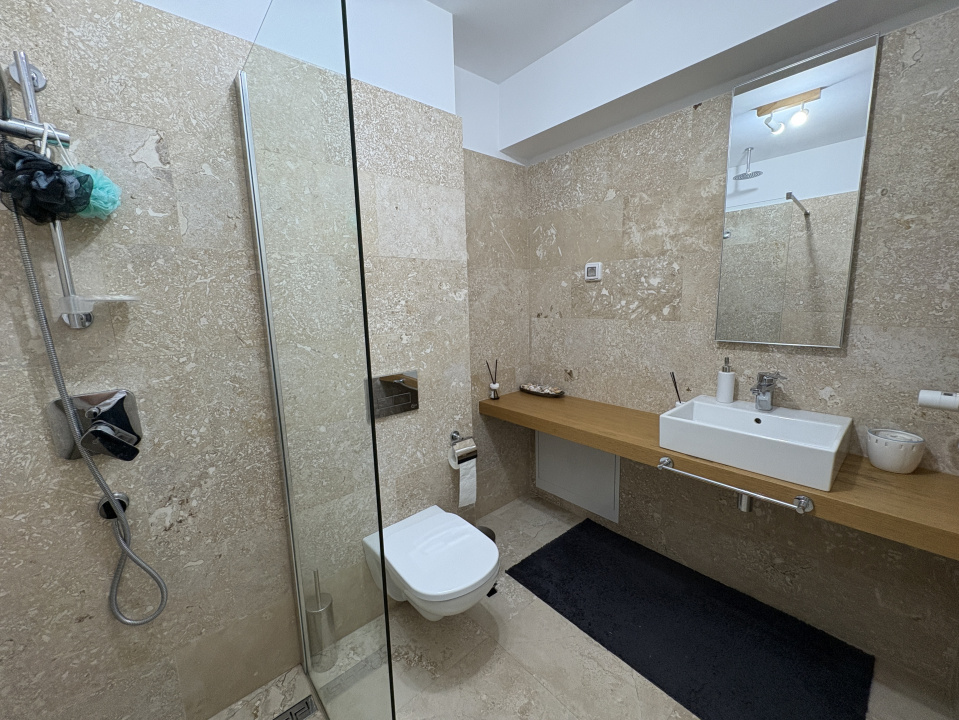 Vila 5 Camere + Birou Matei Millo Pipera Curte Privata 2 Parcari