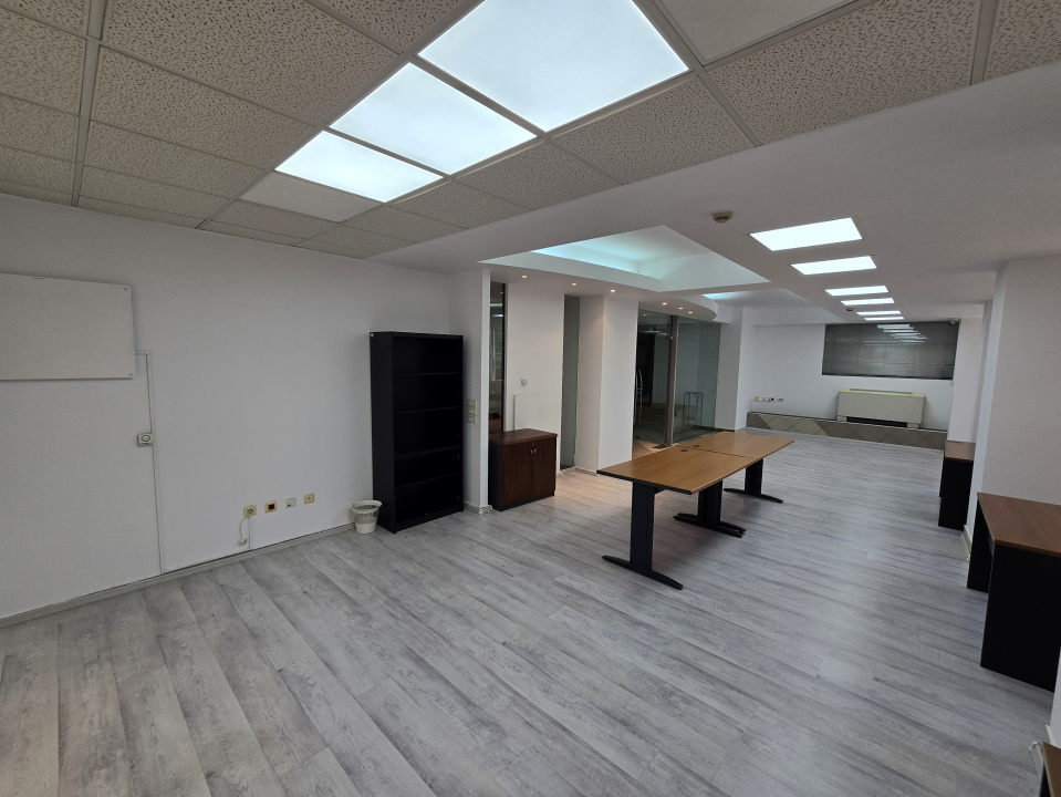 Spatiu Birou | Brancoveanu - Berceni | 4 Camere | 2 Gr. Sanitare | Chicineta
