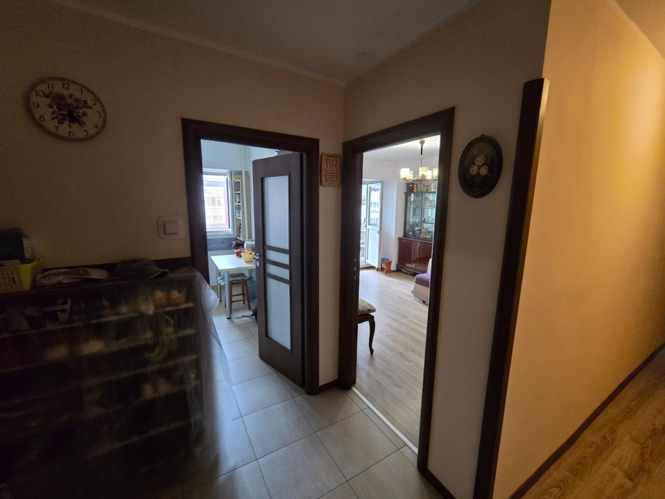 Apartament 3 camere Militari Gorjului Pacii balcon decomandat 77mp