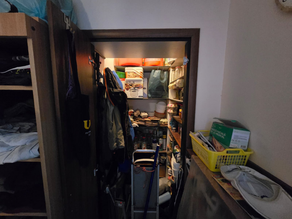 Apartament 3 camere Militari Gorjului Pacii balcon decomandat 77mp