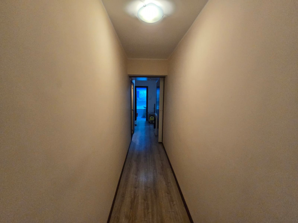 Apartament 3 camere Militari Gorjului Pacii balcon decomandat 77mp