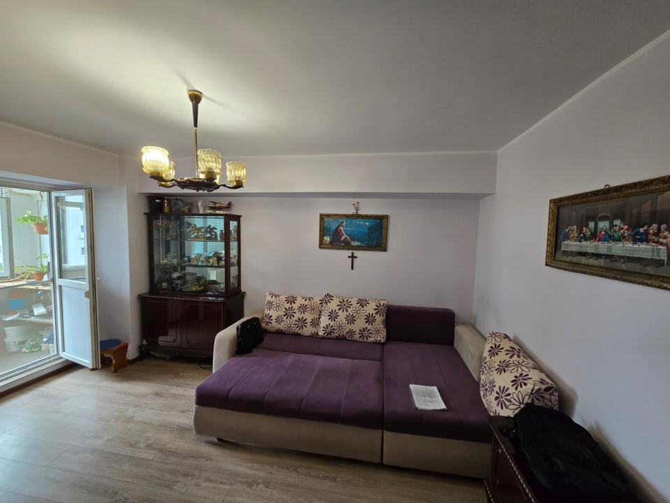 Apartament 3 camere Militari Gorjului Pacii balcon decomandat 77mp