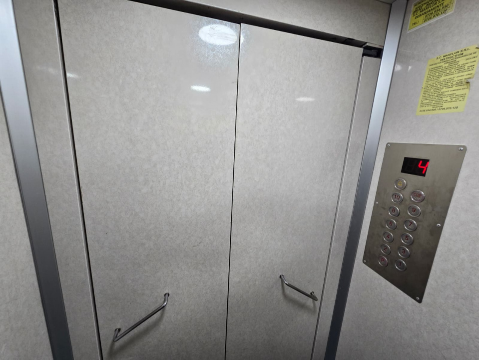 Apartament 3 camere Militari Gorjului Pacii balcon decomandat 77mp