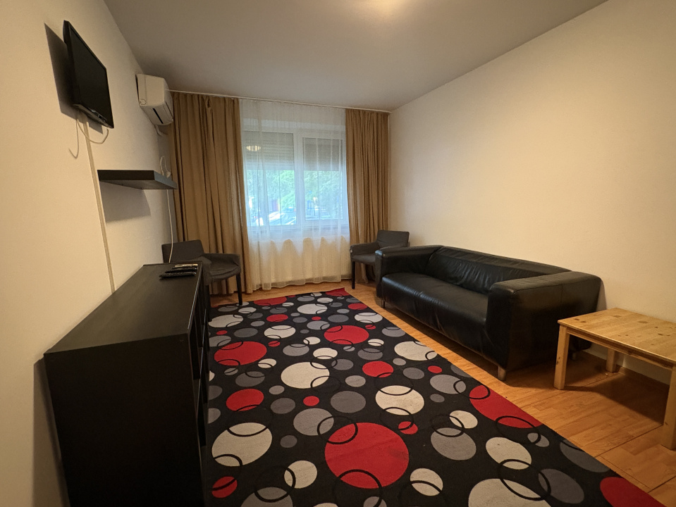 Apartament 3 Camere Aparatorii Patriei - Decomandat -Metrou
