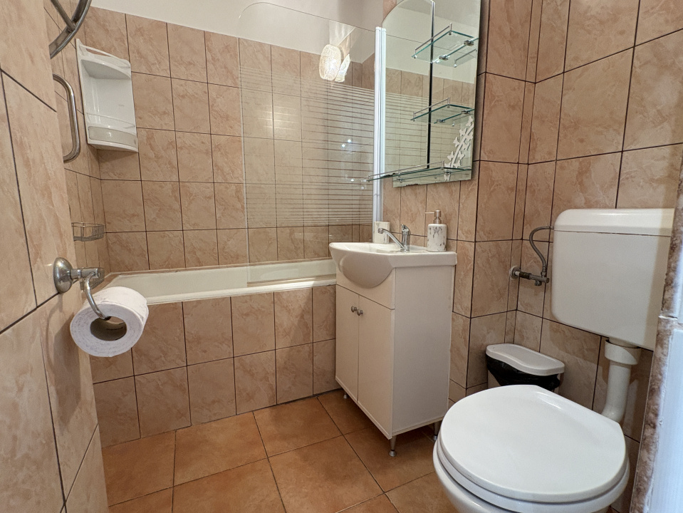 Metrou Dristor - Baba Novac / 2 Camere Decomandat / Balcon
