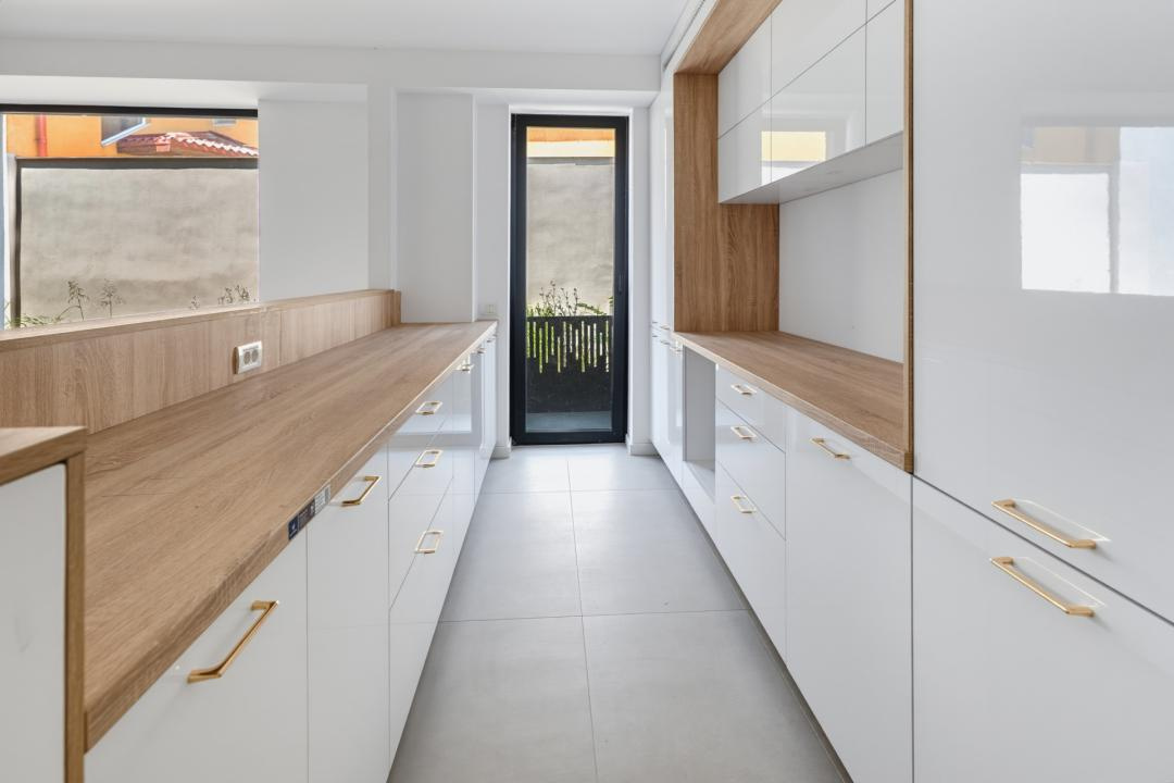 3 Camere | RONDA 43 | Popa Nan – Matei Voievod | Finisaje Premium