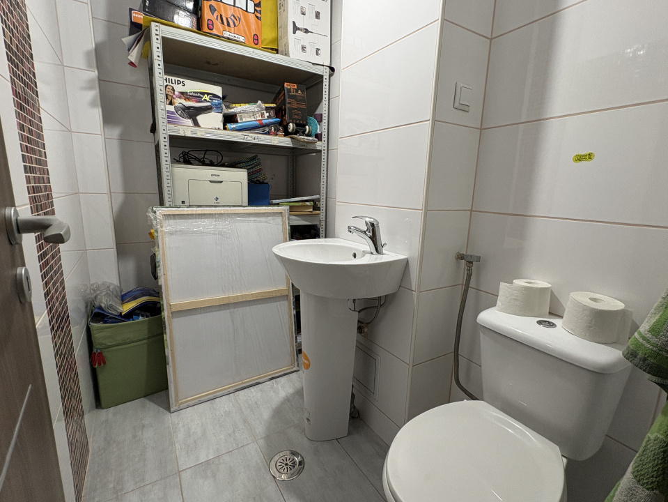 Apartament 4 camere Dristor Bloc 1998 95 Mp 2 Bai Centrala Renovat