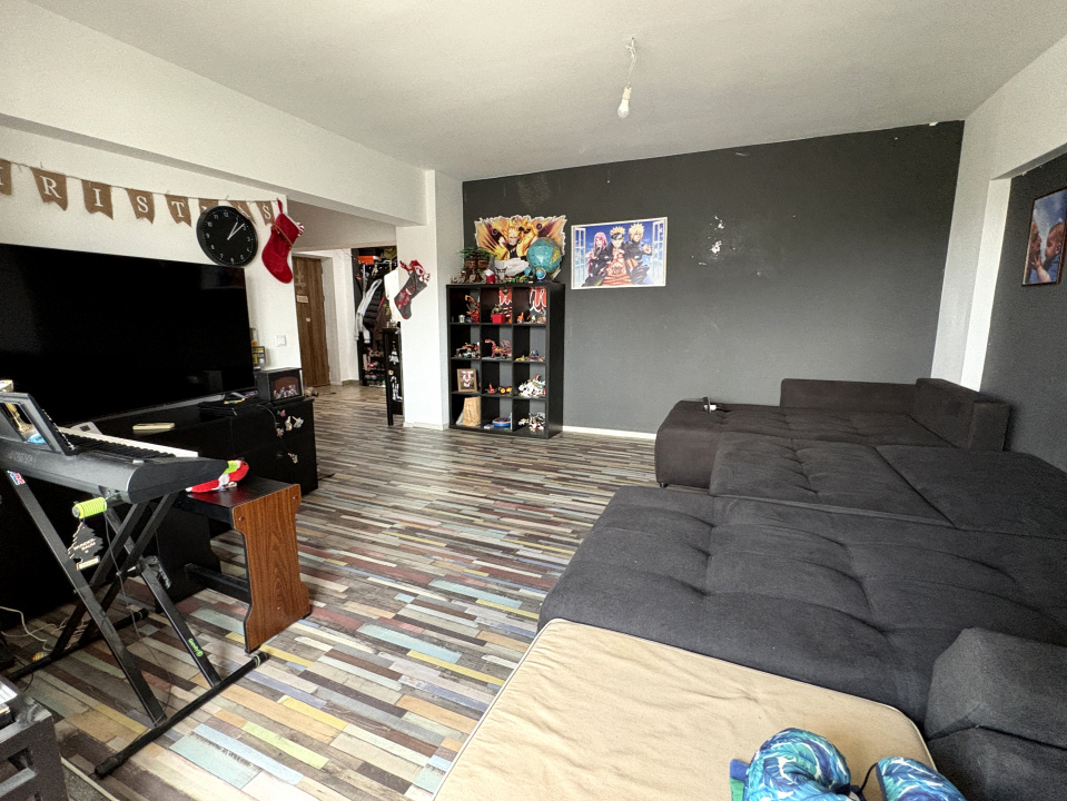 Apartament 4 camere Dristor Bloc 1998 95 Mp 2 Bai Centrala Renovat