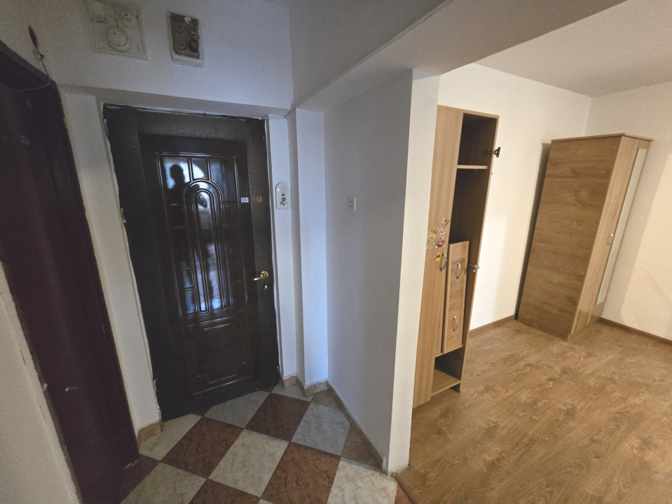 Apartament 2 camere Crangasi Constructorilor 47mp balcon metrou