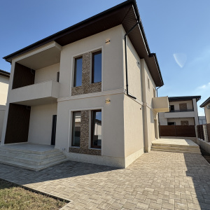 Vila individuala 5 camere Dobroesti | 185 mp 3 Bai | Curte 324 mp Parcare