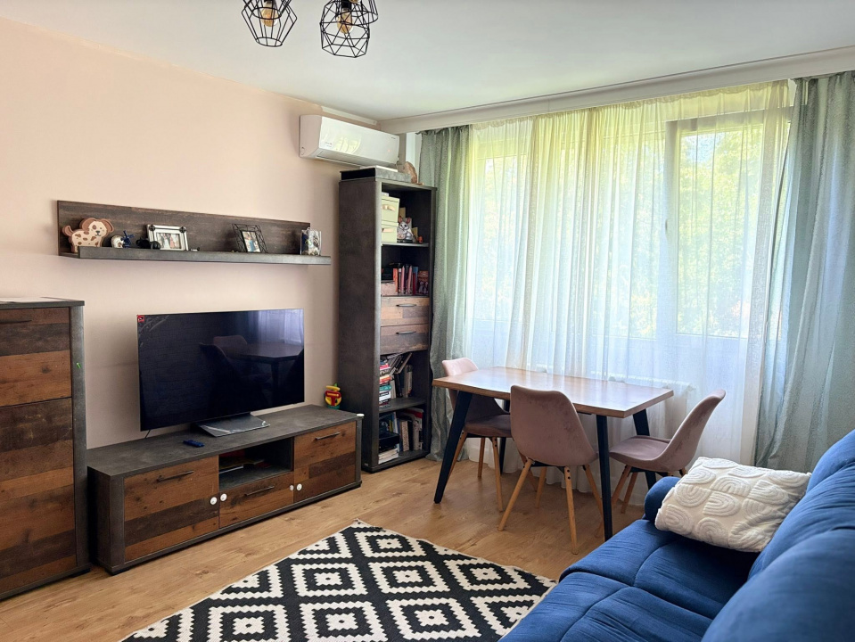 Apartament 3 camere Lujerului Militari etaj 1 renovat metrou bloc izolat