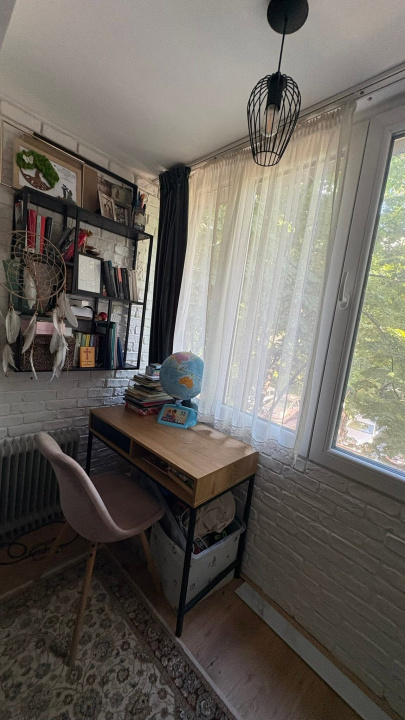 Apartament 3 camere Lujerului Militari etaj 1 renovat metrou bloc izolat