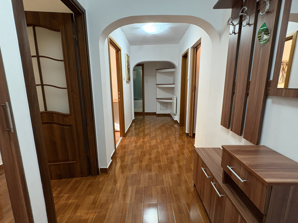 3 Camere Decomandat / Grivita Turda / 2 Bai / Centrala proprie / Parcare